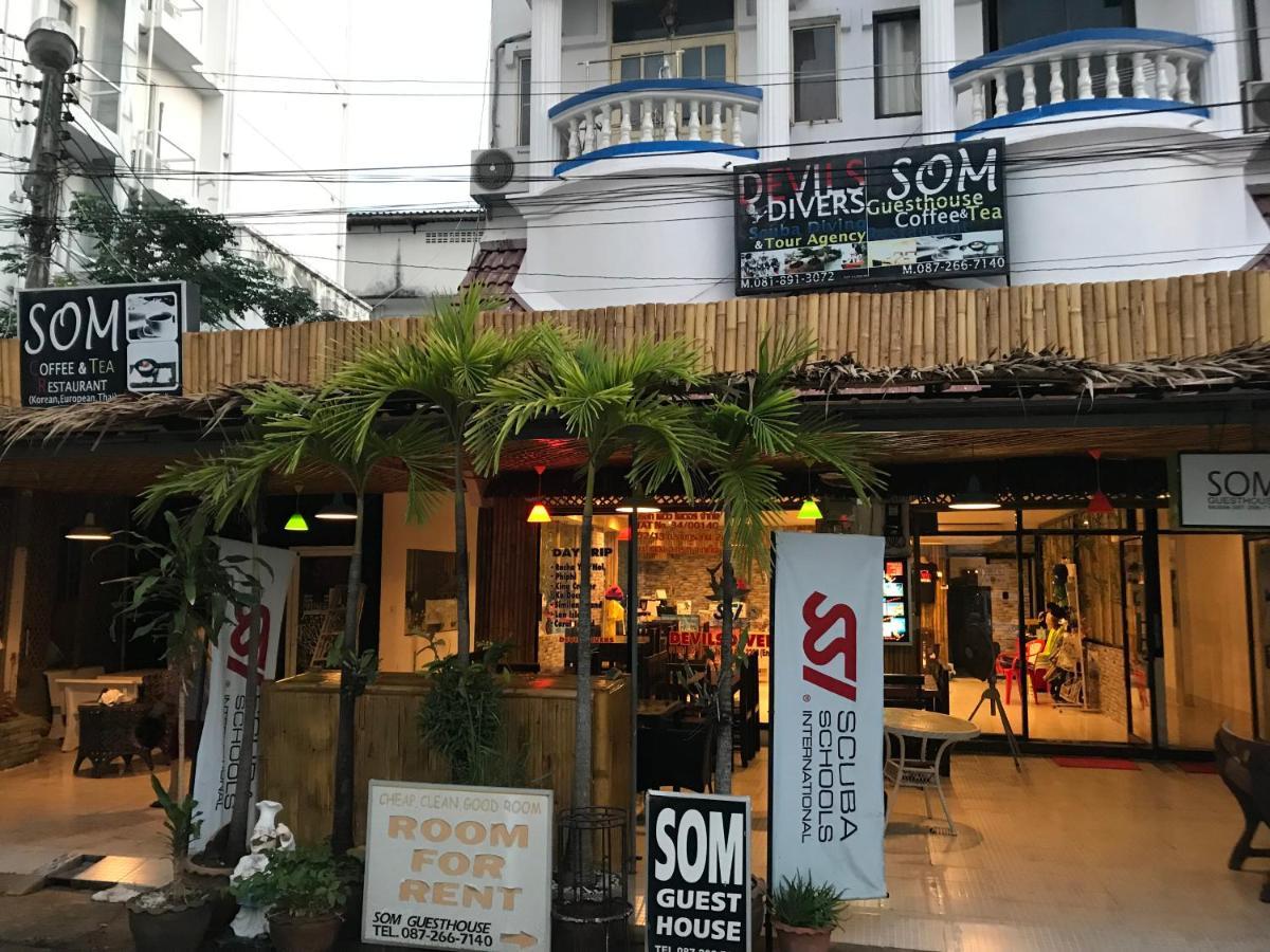 Som Guesthouse Patong Exteriör bild