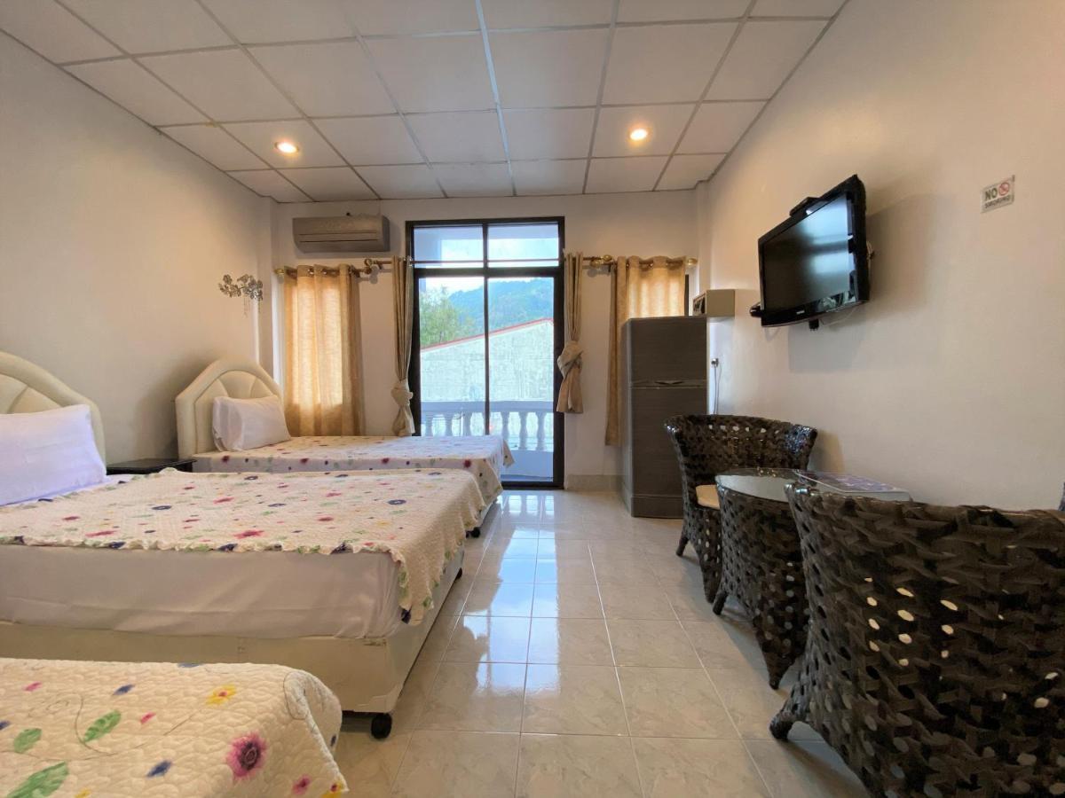 Som Guesthouse Patong Exteriör bild